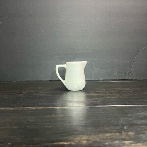VTG Buffalo China Buffalo NY Creamer Pitcher about 3” Tall Glossy Crackle Design